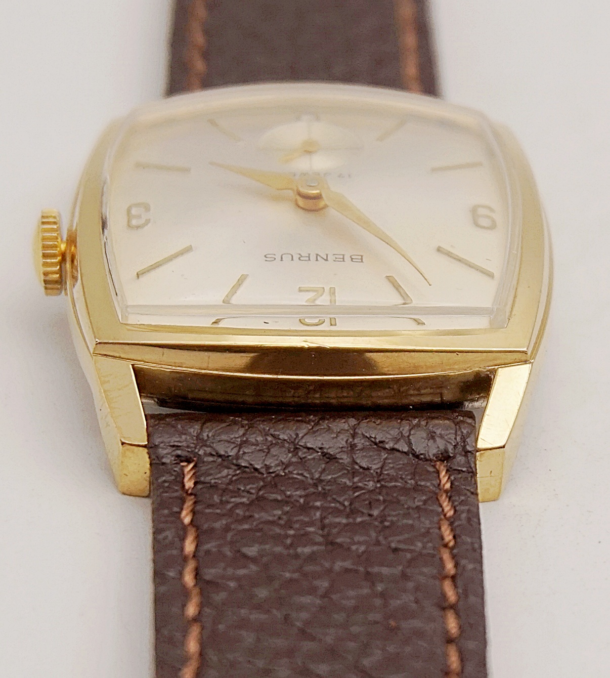 นาฬิกาเก่า BENRUS ไขลานสองเข็มครึ่ง