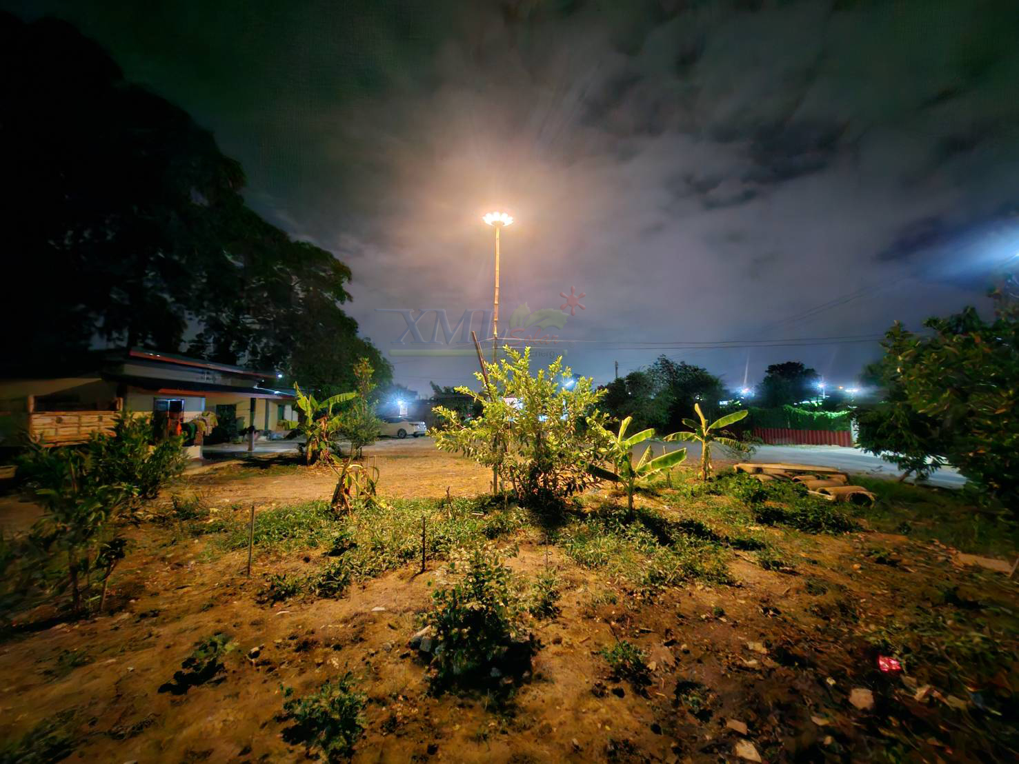 โคมไฟโซล่าเซลล์ UFO ทรงกลม (ขนาดใหญ่สุด 75 ซม.) (เปิดได้ 3 แสง) รุ่น MD-SLT38-500W