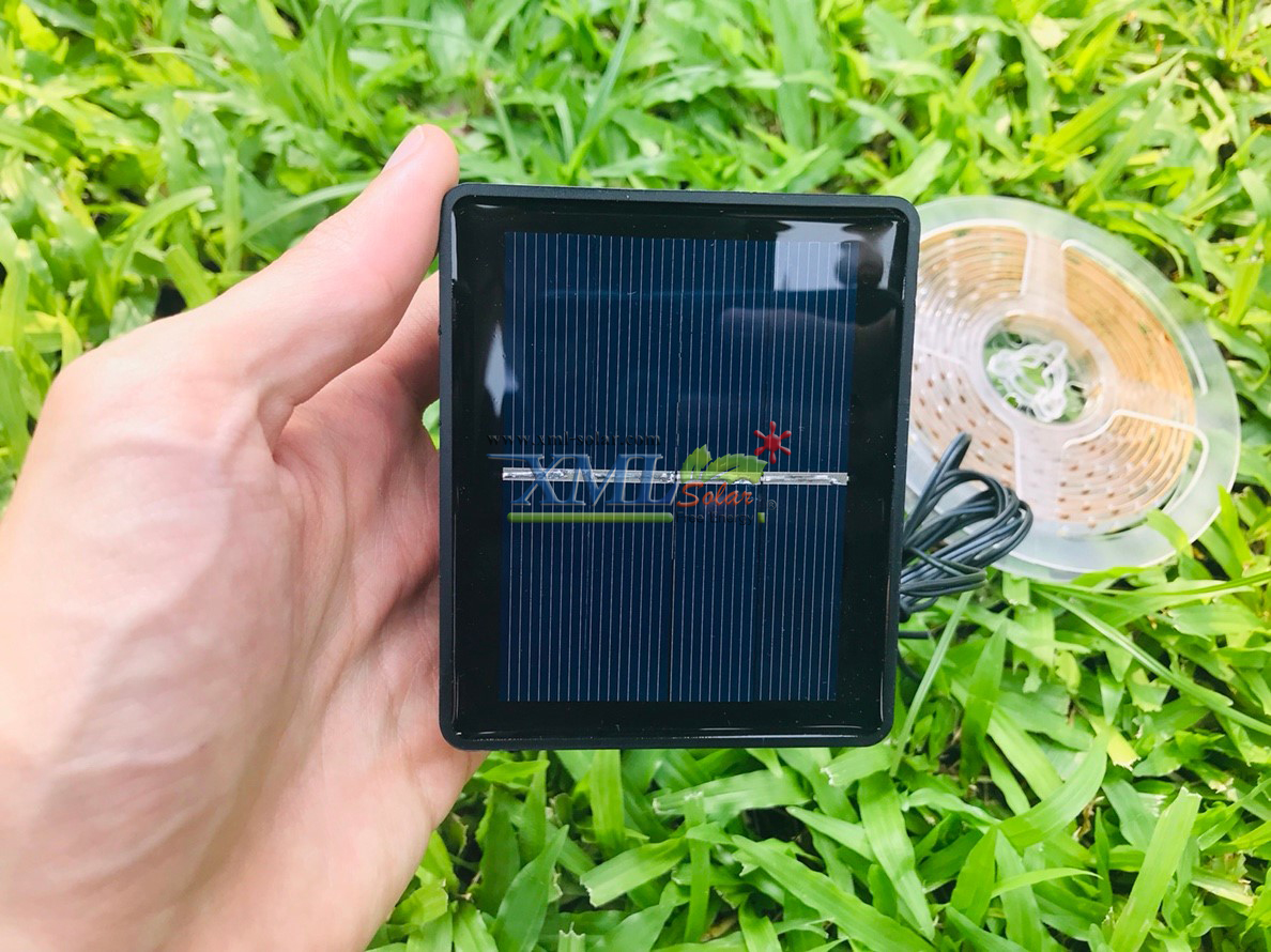 ไฟกระพริบโซล่าเซลล์ รุ่น 90 CHIP SMD LED (8 ฟังก์ชั่น) (เเสง : เหลืองวอมไวท์)