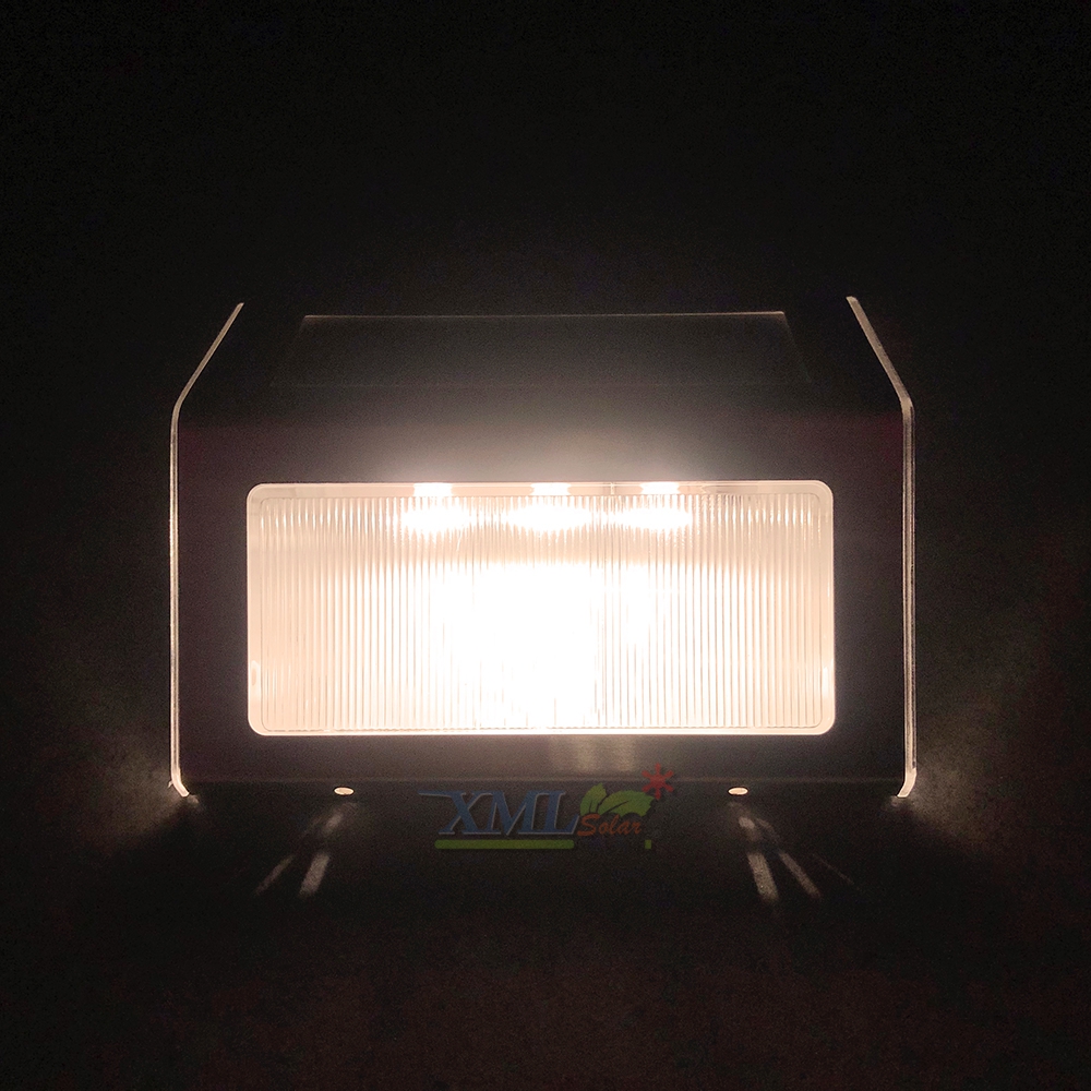 ไฟโซล่าเซลล์ติดบันได 3 LED V.2 (แสง : เหลืองวอมไวท์)