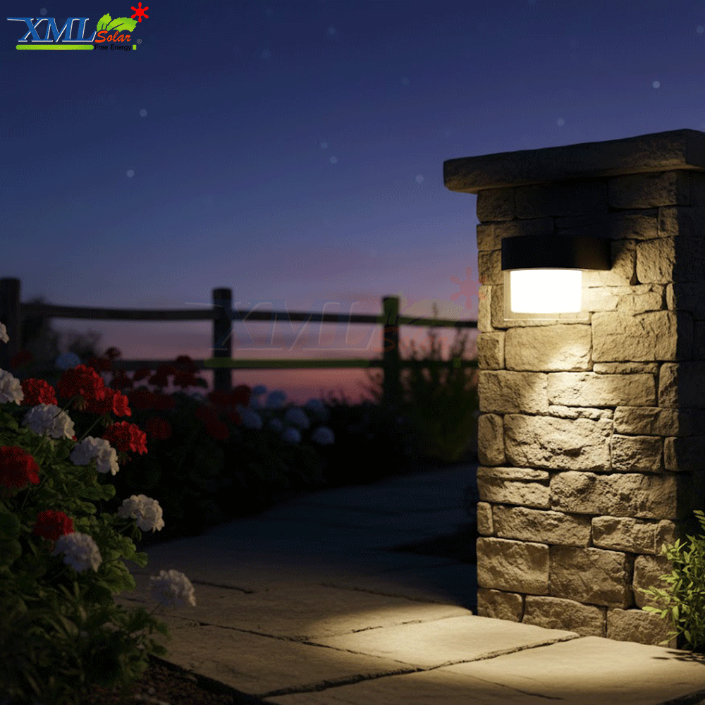 โคมไฟติดผนังโซล่าเซลล์ รุ่น XML-LSXML-168A