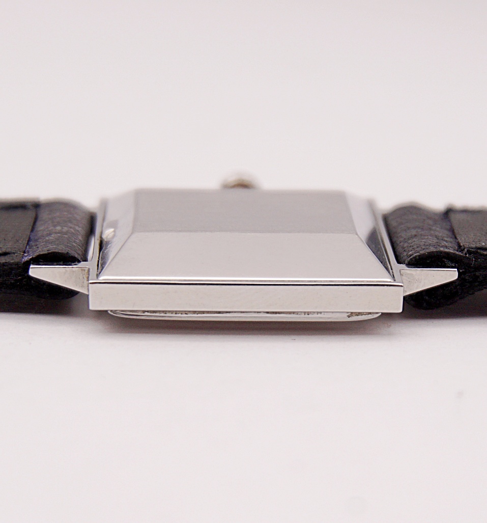 นาฬิกาเก่า JUVENIA ไขลาน