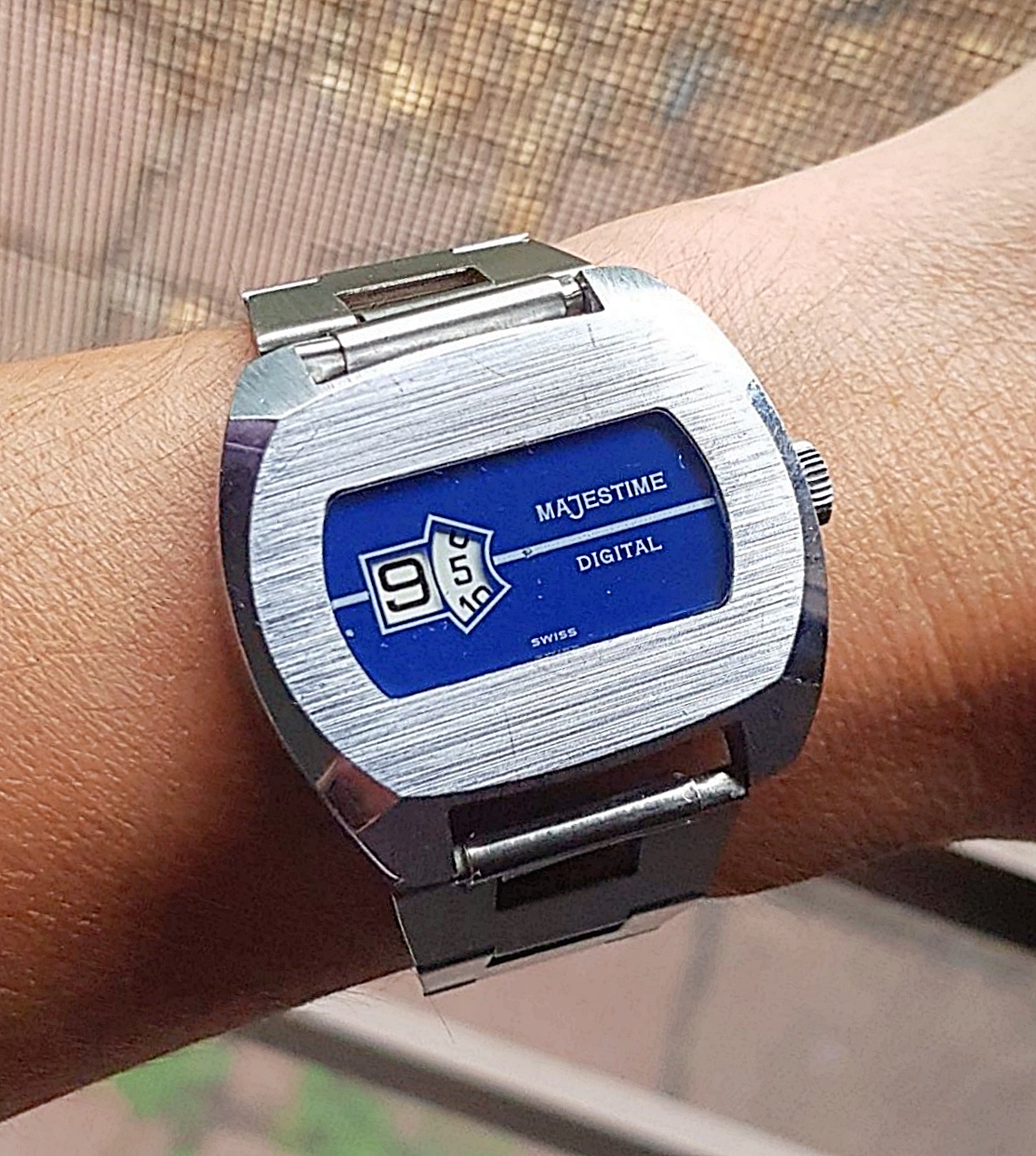 นาฬิกาเก่า MAJESTIME ไขลาน (JUMP HOUR)