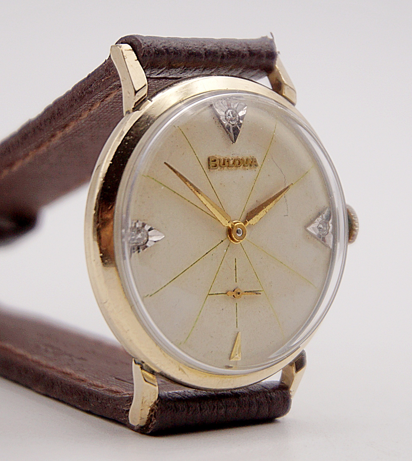 นาฬิกาเก่า BULOVA ไขลานสองเข็มครึ่ง