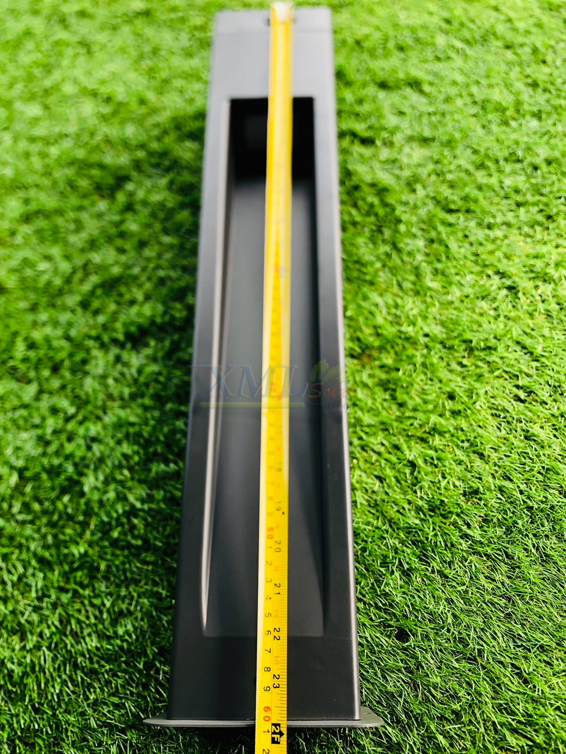 โคมไฟตั้งพื้นโซล่าเซลล์ รุ่น SGL-18 (แสง : เหลืองวอมไวท์)