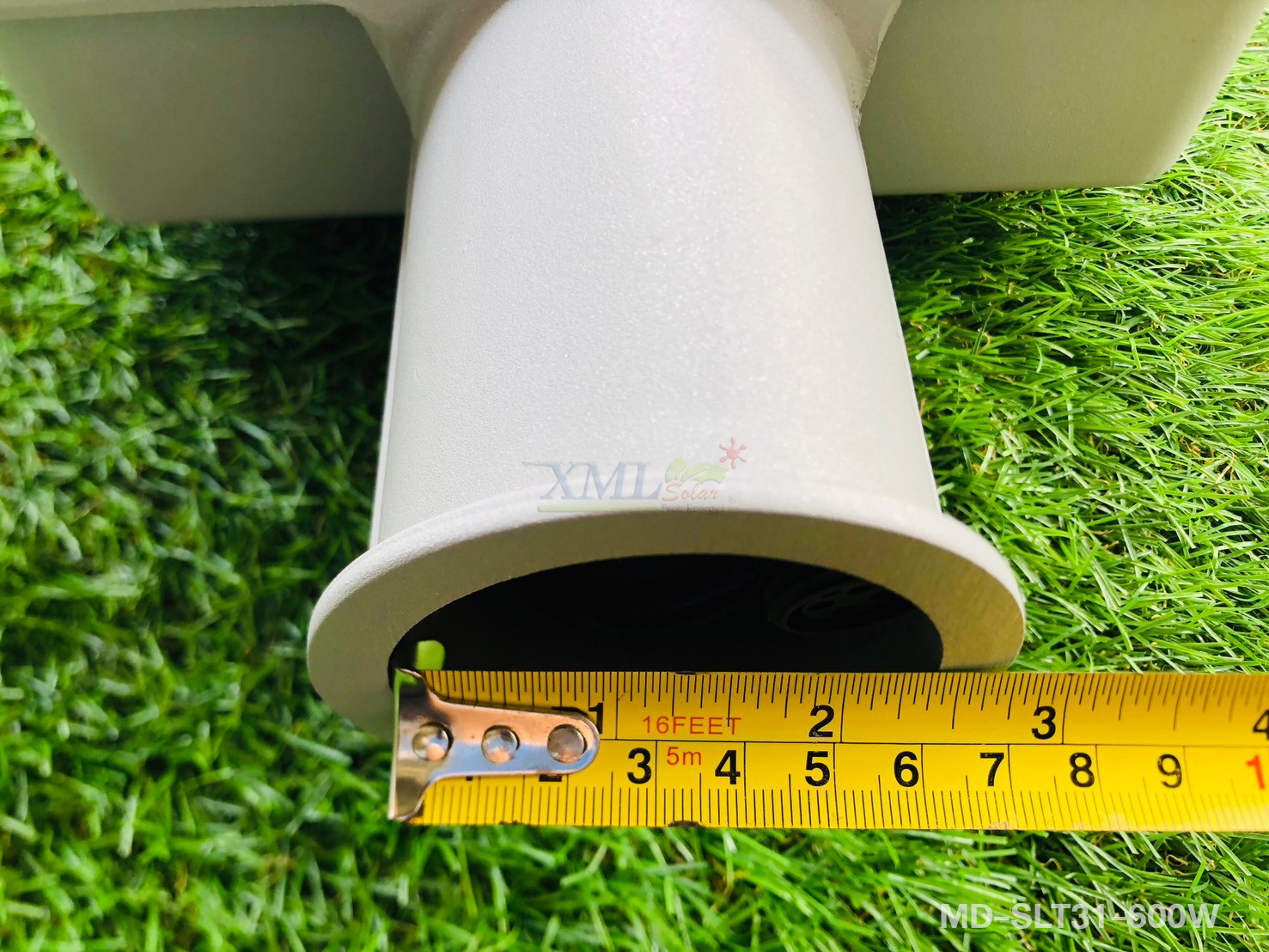 โคมไฟถนนโซล่าเซลล์ 300W/400W/600W รุ่น MD-SLT31 (เปิดได้ 3 แสง)