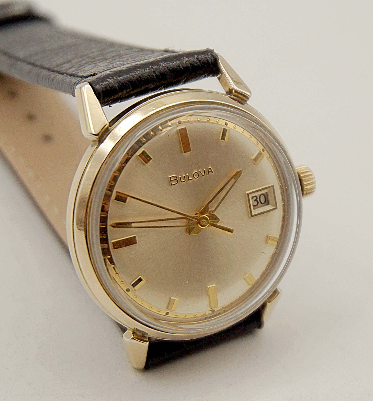 นาฬิกาเก่า BULOVA ไขลาน