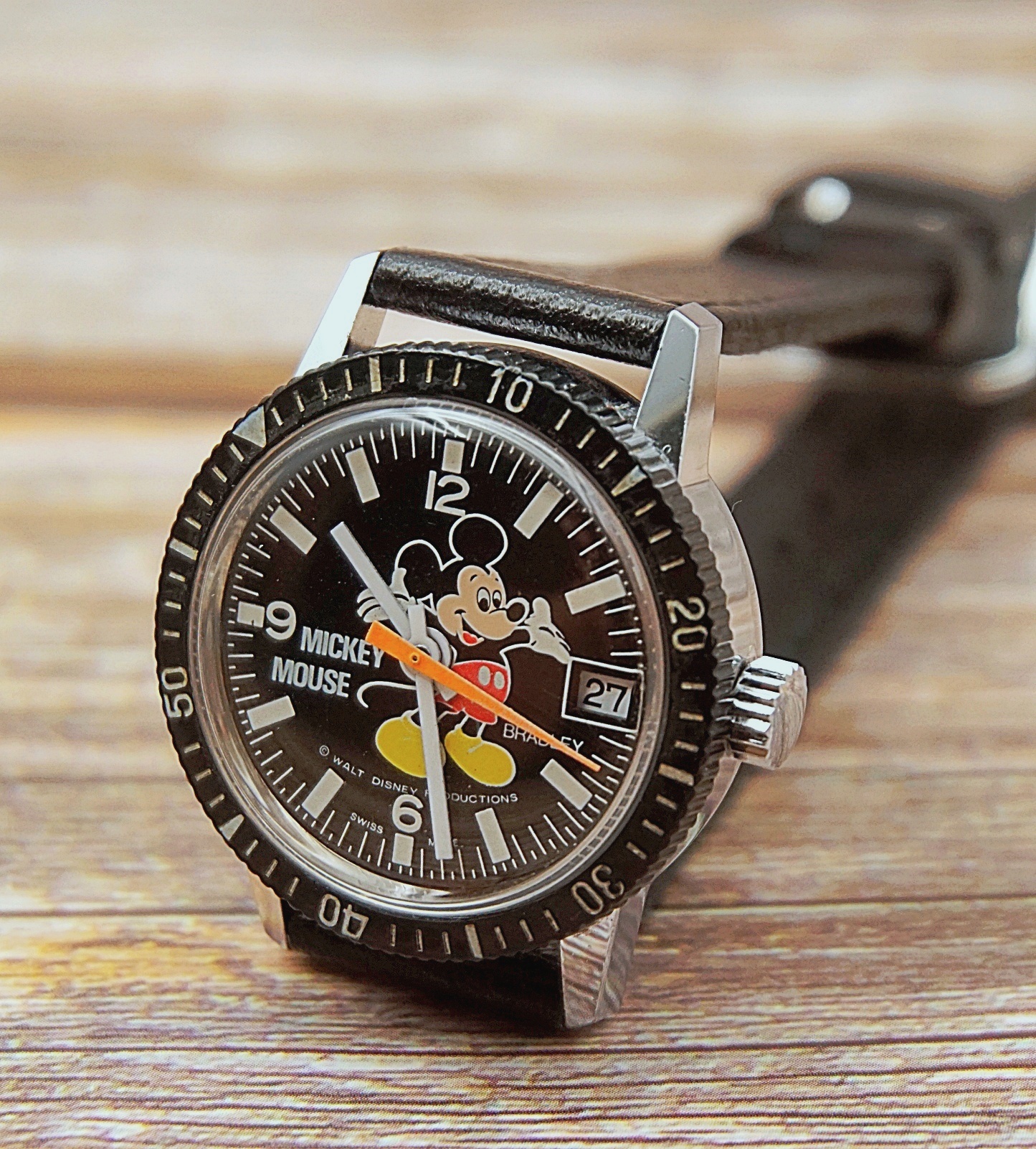 นาฬิกาเก่า MICKEY MOUSE ไขลาน