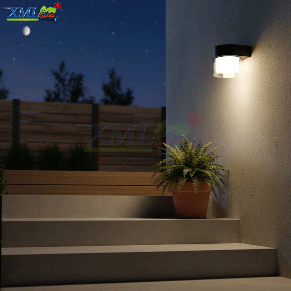 โคมไฟติดผนังโซล่าเซลล์ รุ่น XML-LSXML-168A