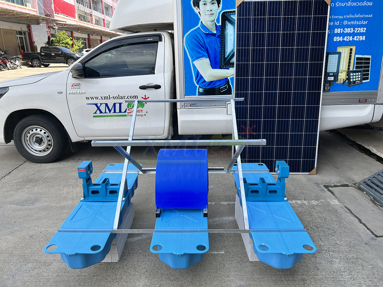 กังหันตีน้ำโซล่าเซลล์ รุ่นช้างน้อย 4 ใบพัด 3 ทุ่น