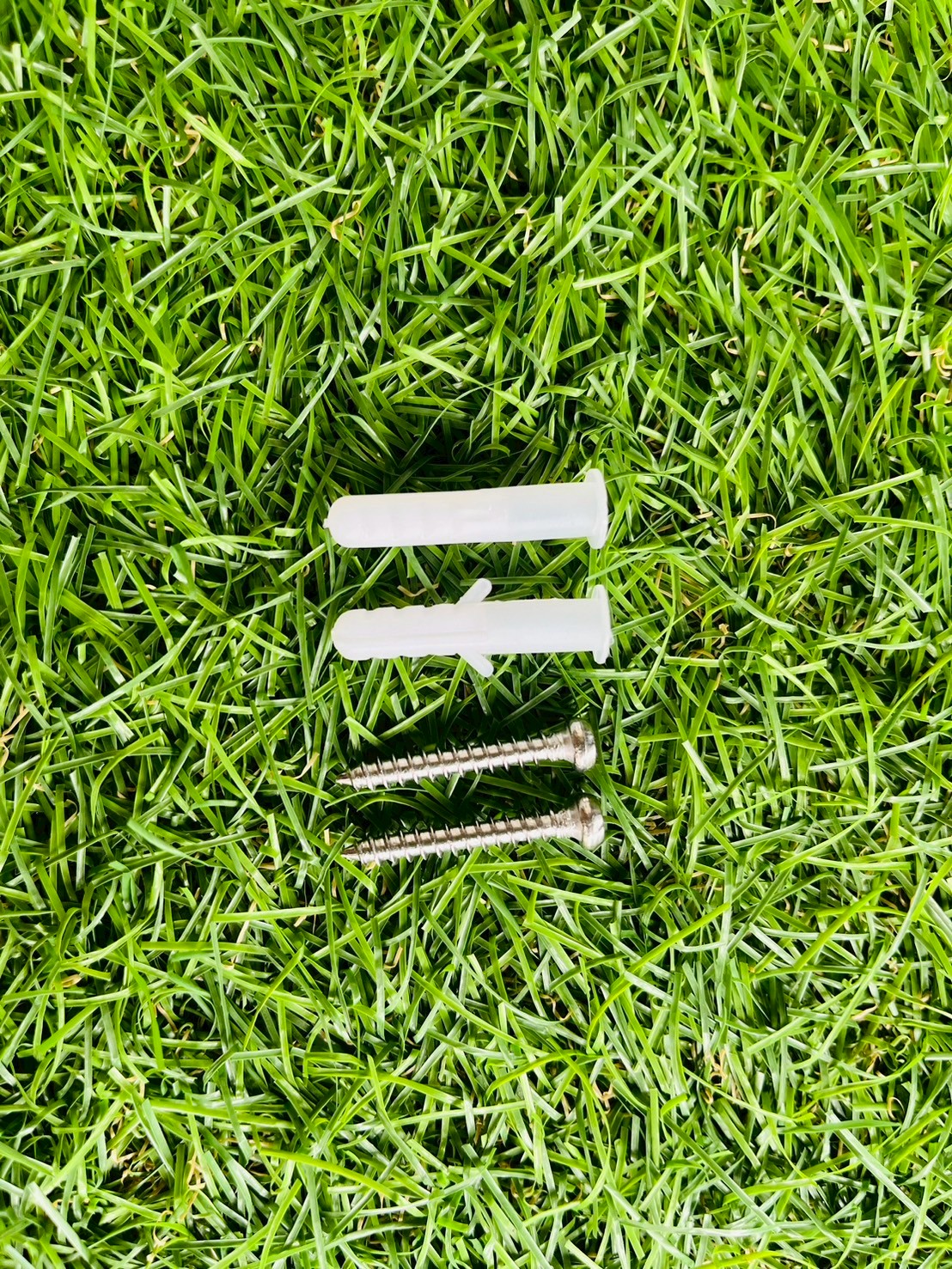 ไฟติดผนังโซล่าเซลล์ รุ่น TB-2768 (เปิดได้ 2 แสง)