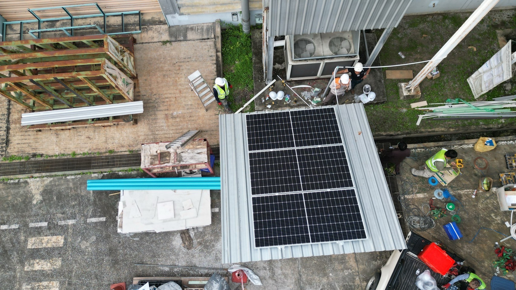 ชุดแอร์โซล่าเซลล์ TASAKI 13,000 BTU