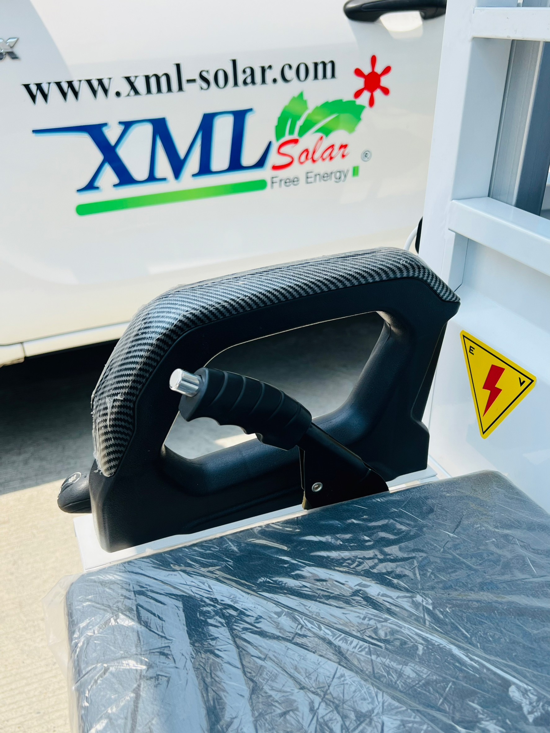 รถกระบะ 3 ล้อ โซล่าเซลล์