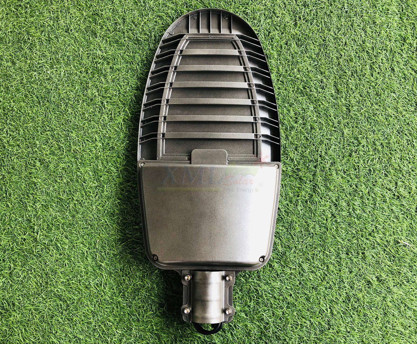 โคมไฟถนนโซล่าเซลล์ รุ่น Ultra แผงแยก 500 W. (แสง : ขาว)