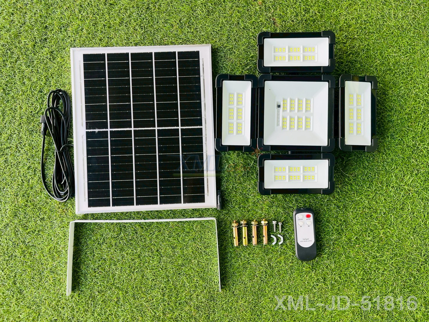 โคมไฟผนังโซล่าเซลล์ 192 LED / 324 LED รุ่น JD JINDIAN (แสง : ขาว)