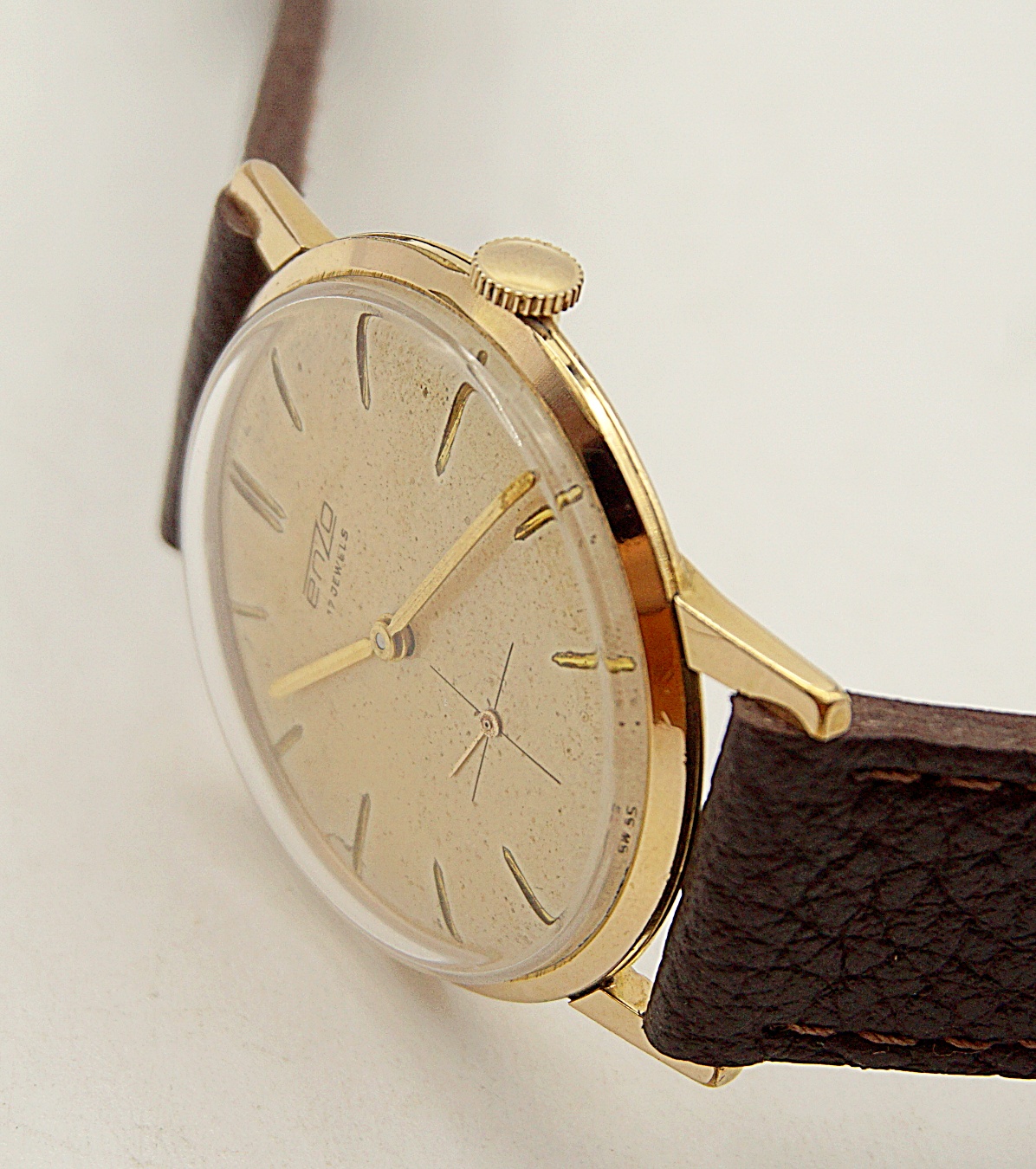 นาฬิกาเก่า ENZO ไขลานสองเข็มครึ่ง