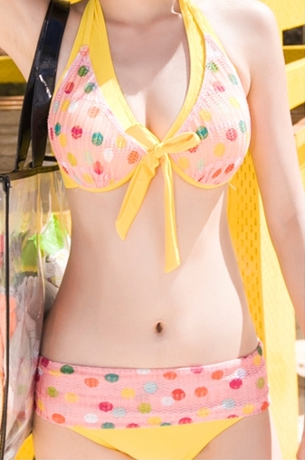 ชุดว่ายน้ำงาน vicki แบบ3ชิ้น มี3สี ชมพู,ฟ้า,ม่วง มีไซส์ M,XL ราคาส่ง3 ชิ้นคละแบบได้ทั้งร้าน ชุดละ 890 บาทค่ะ