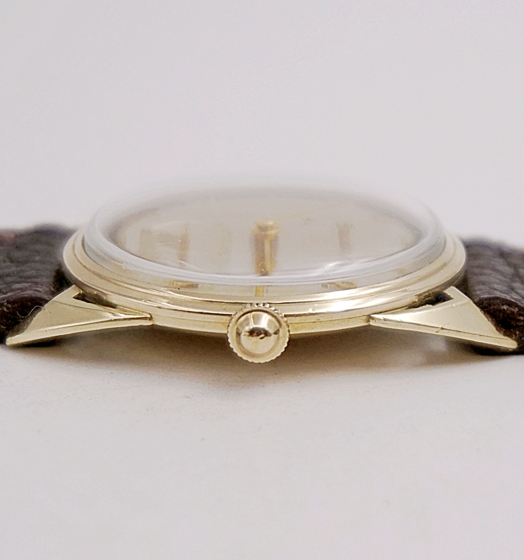 นาฬิกาเก่า BULOVA ไขลาน