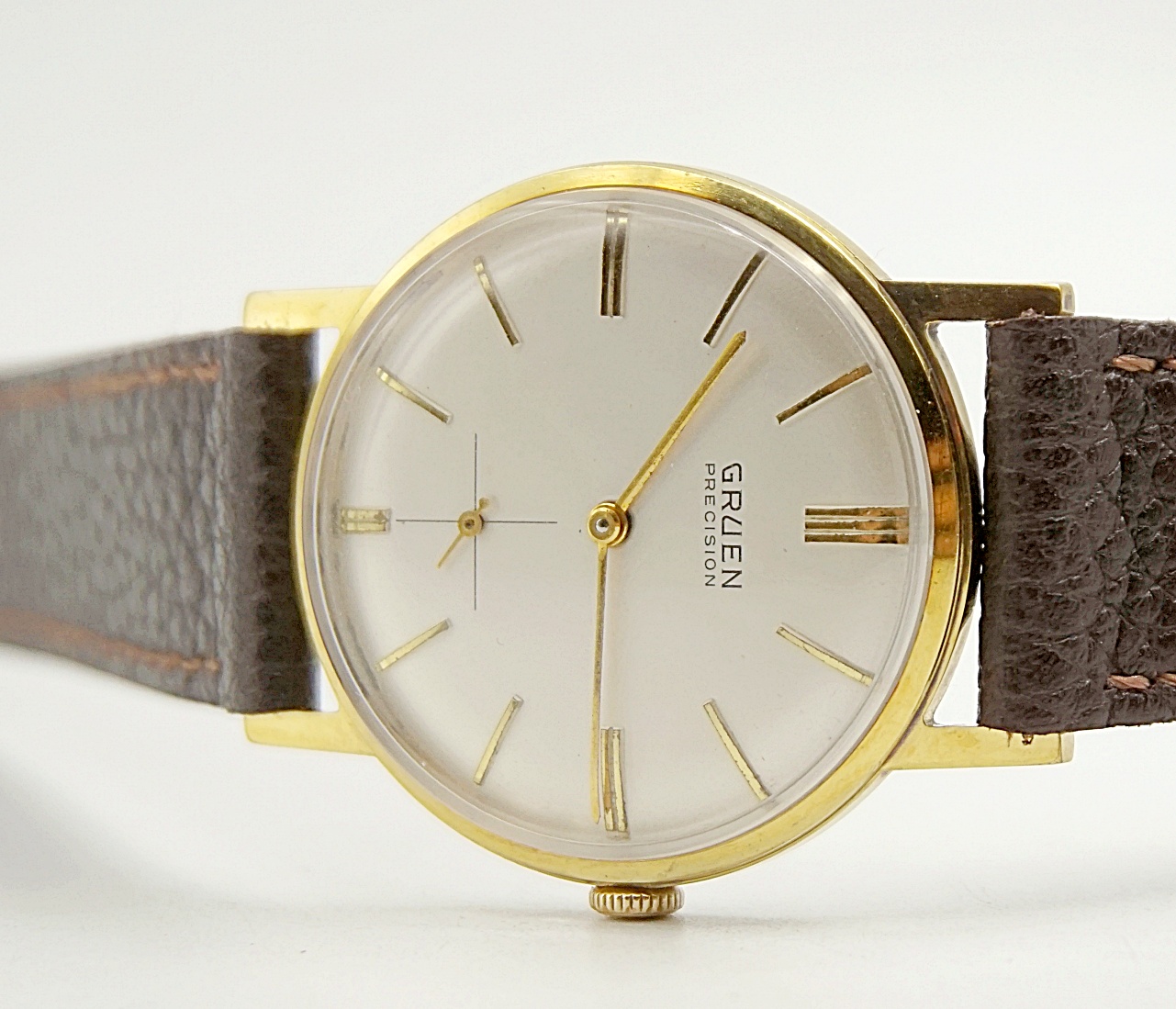 นาฬิกาเก่า GRUEN ไขลานสองเข็มครึ่ง