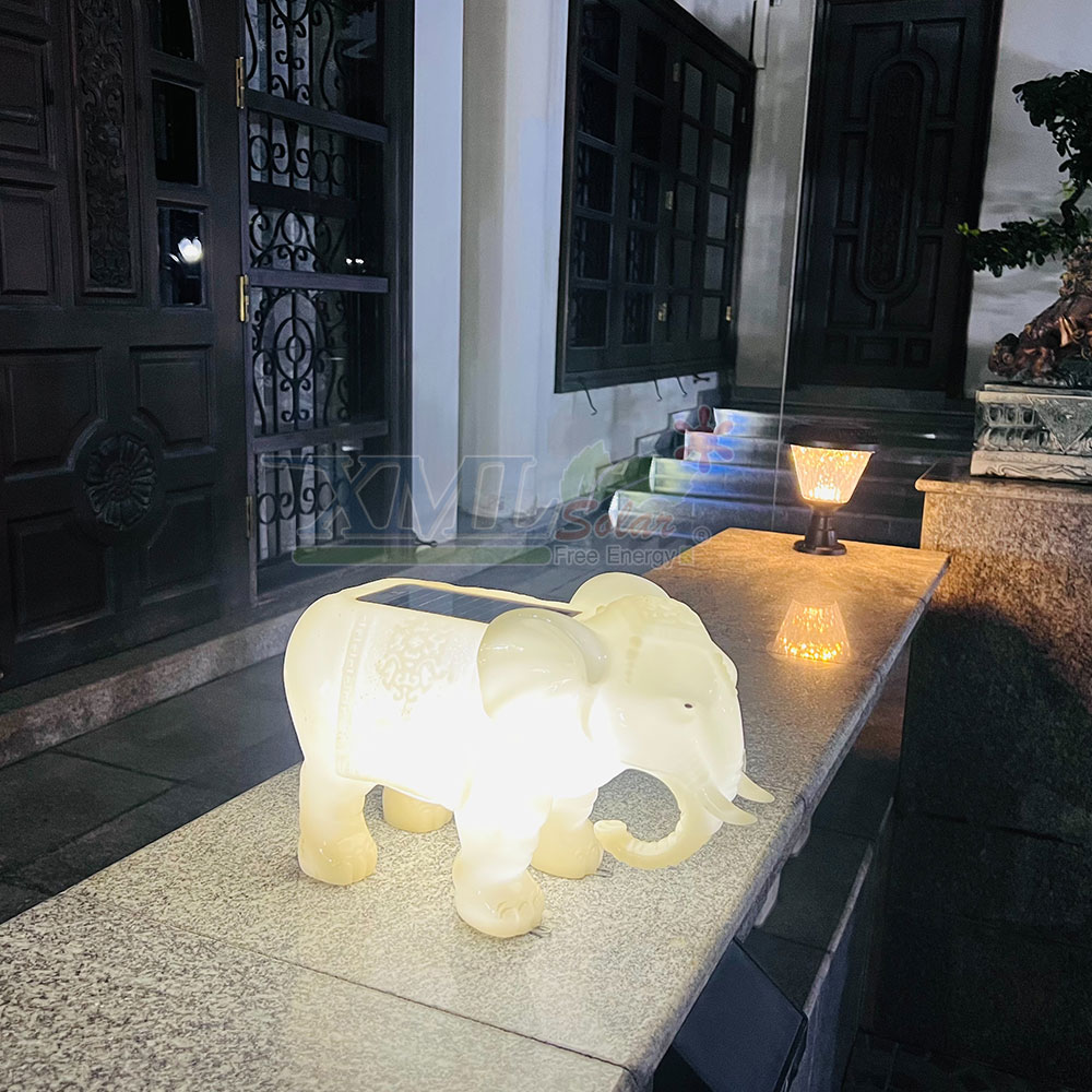 ไฟตุ๊กตาโซล่าเซลล์ ประดับสวน รูปช้าง รุ่น JD-DX88 (เปิดได้ 2 แสง)