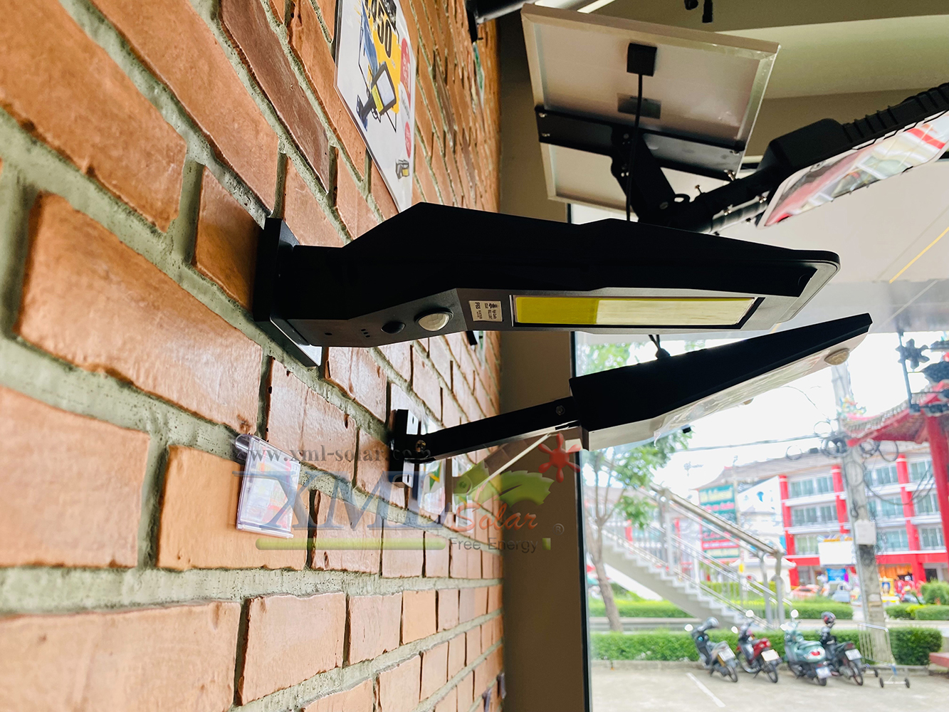 โคมไฟโซล่าเซลล์ รุ่น COB Led + Motion Sensor (ไม่มีคนผ่านไฟดับ)(แสง : ขาว)