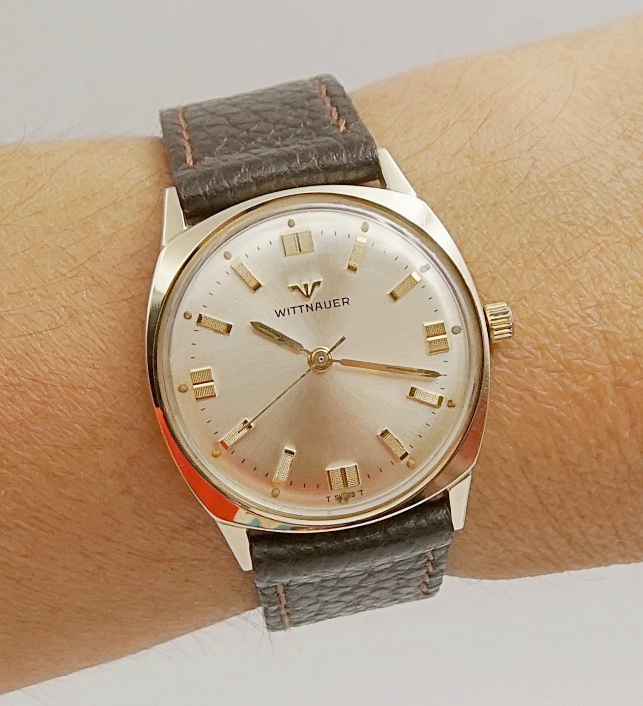 นาฬิกาเก่า WITTNAUER BY LONGINES ไขลาน