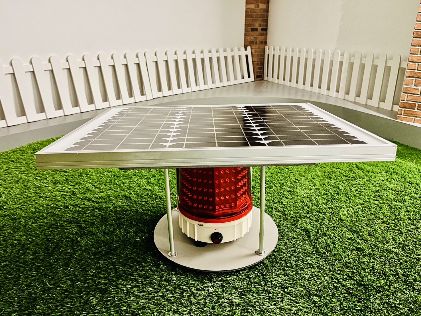 ไฟไซเรนพลังงานแสงอาทิตย์ (แสง: สีแดง) 30W