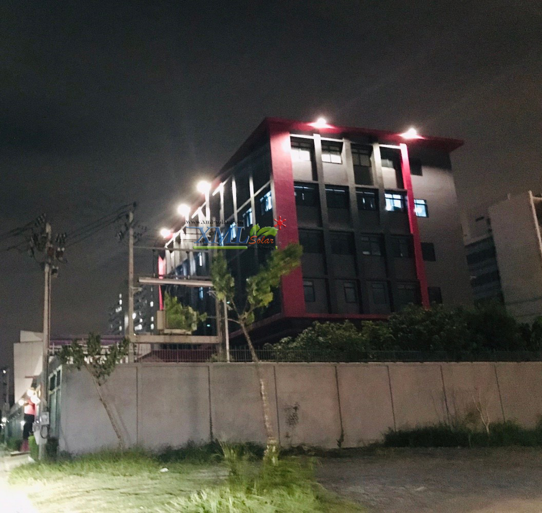 ไฟสปอตไลท์โซล่าเซลล์ 6500 Lumens. ไซต์ใหญ่ (เเสง : เหลืองวอมไวท์)