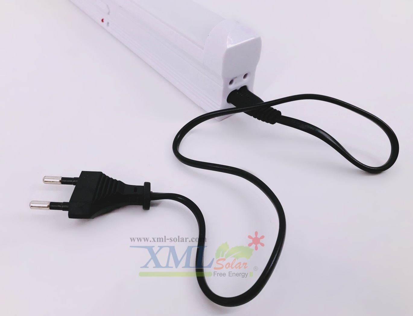 หลอดไฟโซล่าเซลล์อเนกประสงค์ 5W. (Indoor)