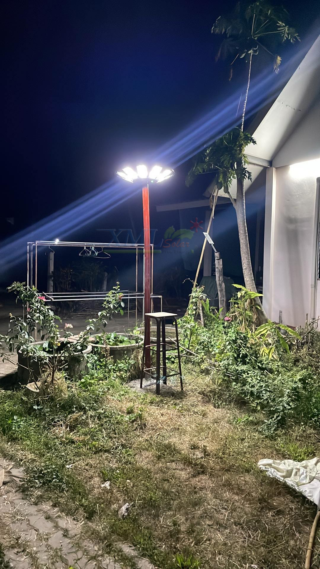 โคมไฟโซล่าเซลล์ UFO ทรงกลม (ขนาดใหญ่สุด 75 ซม.) (เปิดได้ 3 แสง) รุ่น MD-SLT38-500W