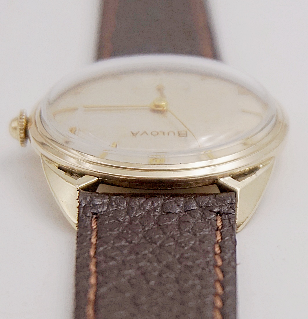 นาฬิกาเก่า BULOVA ไขลาน