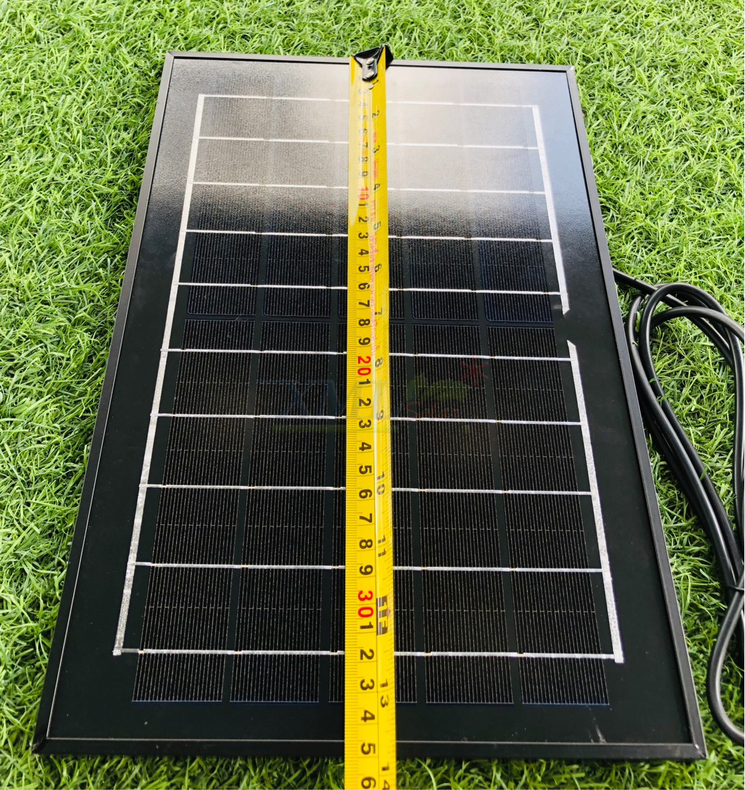 ไฟสปอตไลท์โซล่าเซลล์ 180 W รุ่น MD-PT01 (เเสง : ขาว)