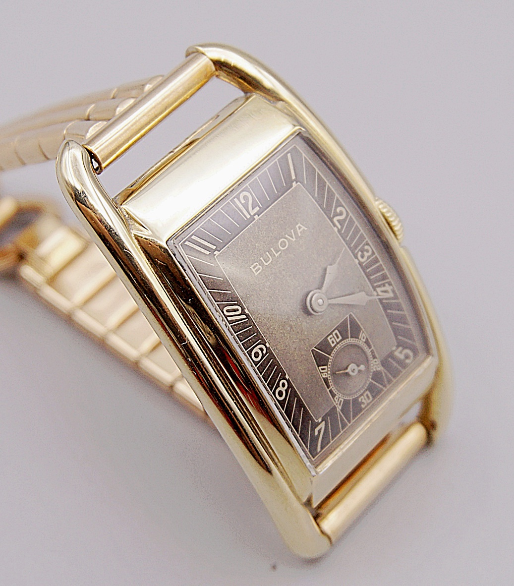 นาฬิกาเก่า BULOVA ไขลานสองเข็มครึ่ง พร้อมกล่อง