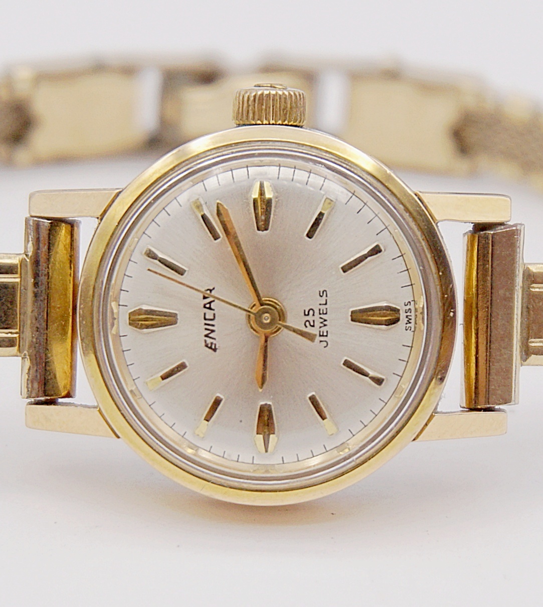 นาฬิกาเก่า ENICAR ไขลาน (สุภาพสตรี)