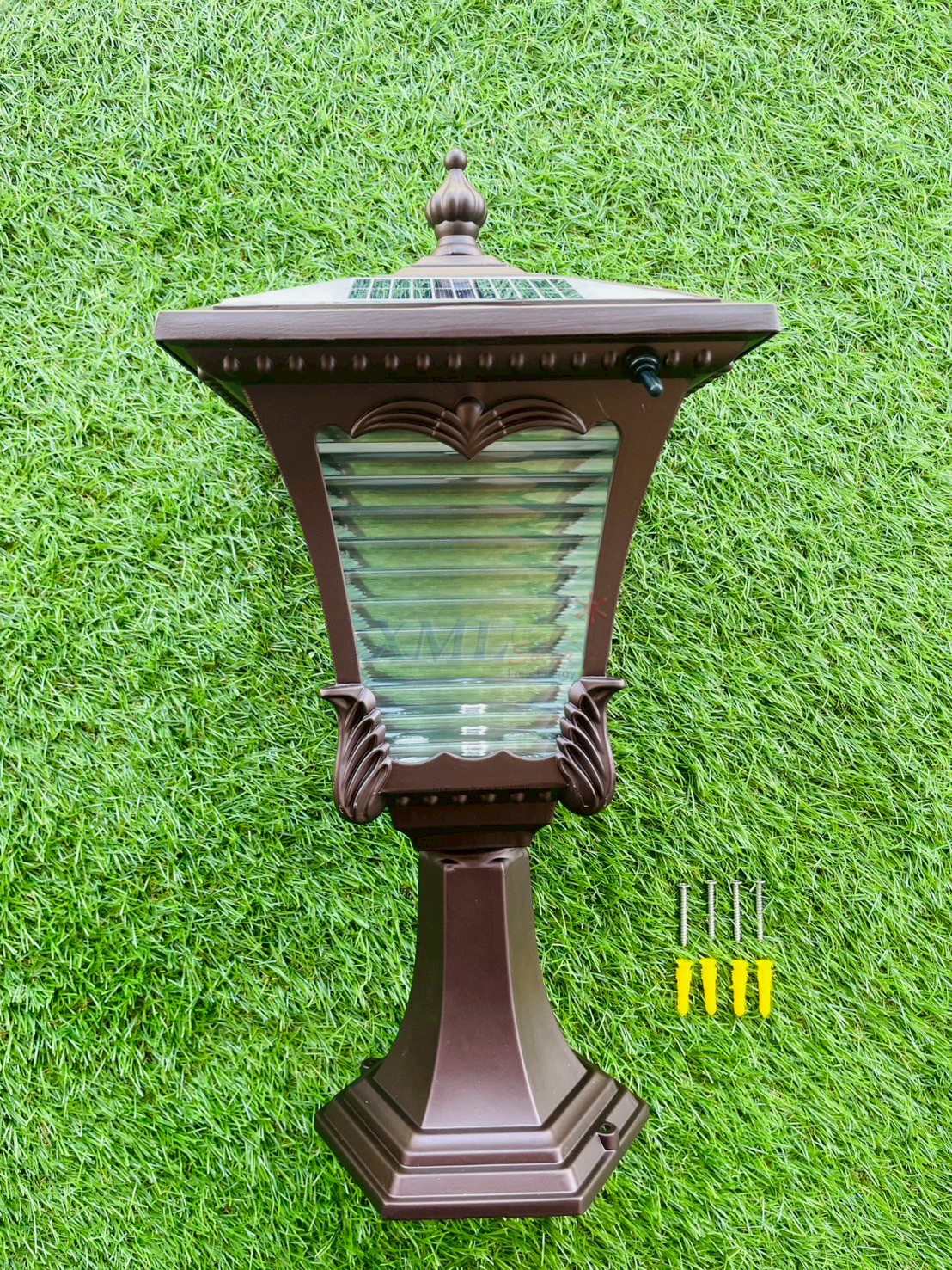 ไฟหัวเสาโซล่าเซลล์ รุ่น TZ-11719 (เปิดได้ 2 แสง)