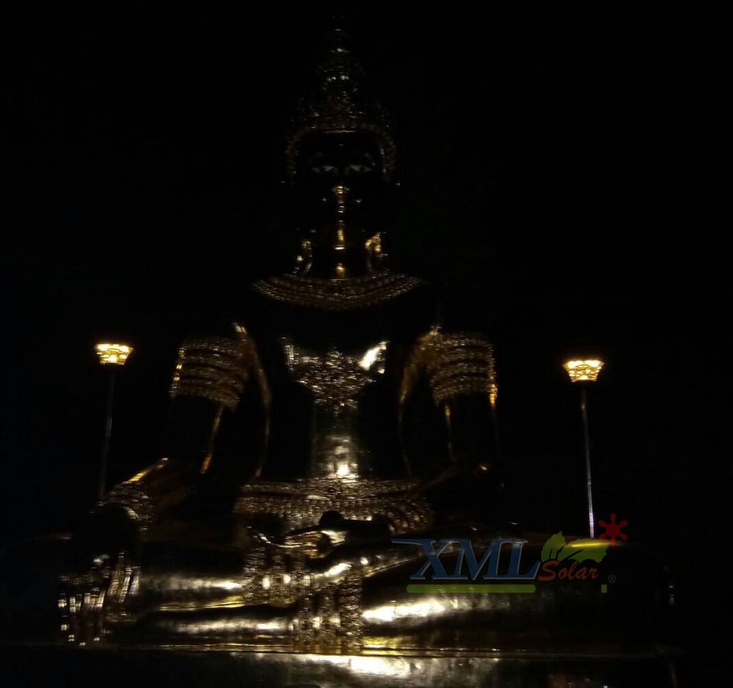 ไฟปักสนามโซล่าเซลล์ 8 Super SMD LED (แบบเหลี่ยม) สูง 80 ซม. (เเสง : เหลืองวอมไวท์)