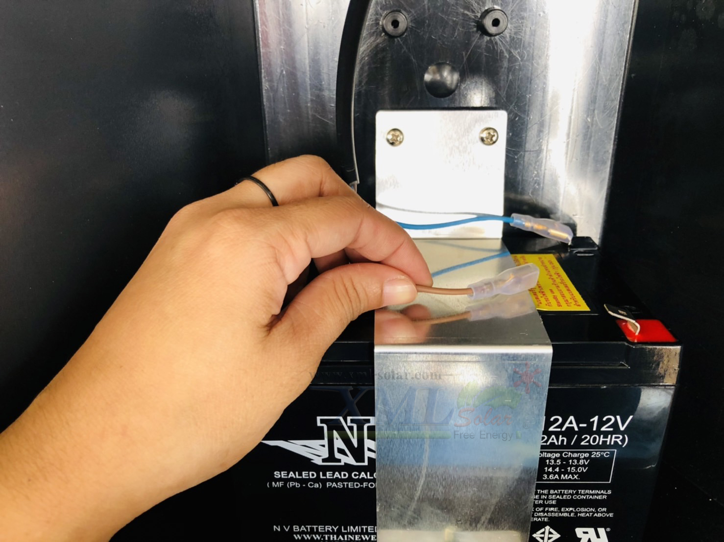 ไฟเตือนจราจร ทางแยก รุ่น 10 watt 170 led (แสง: สีเหลือง)