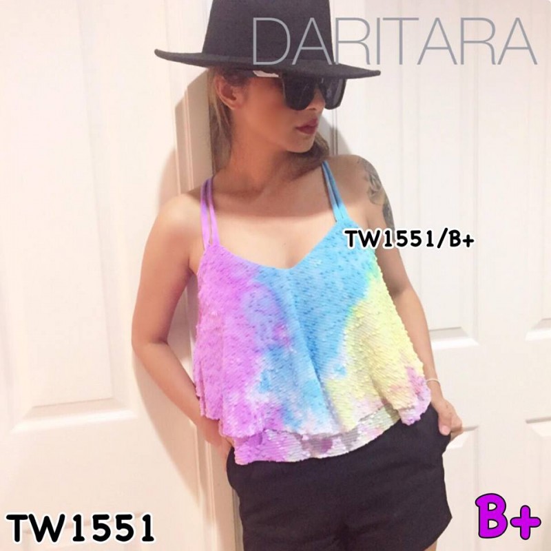 เสื้อสายเดี่ยวระบายสีลายพลาสเทลสุดฮิตมาแล้วจ้า เหมาะกับซัมเมอร์นี้สุดๆ จับแม็ทช์กับกางเกงขาสั้น ใส่เดินทะเลสบายๆ ชิวๆ ได้เลยจ้า น่ารักเซ็กซี่แน่นอน