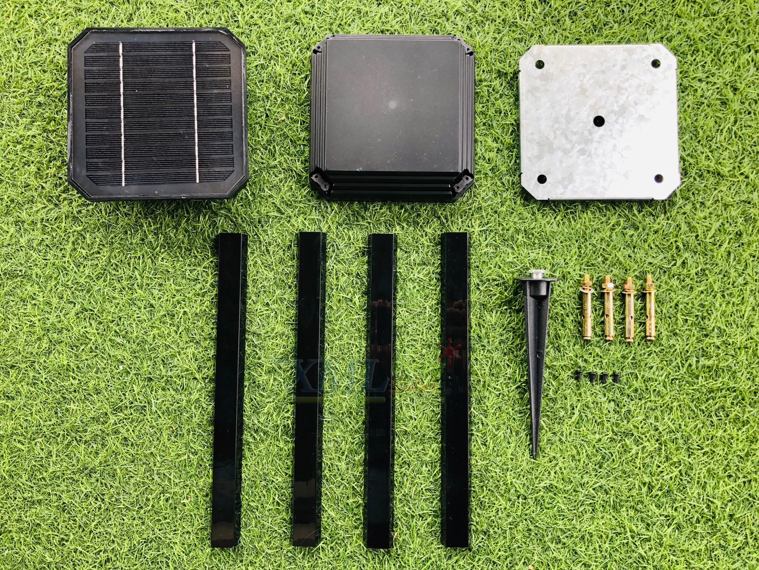 โคมไฟตั้งพื้นโซล่าเซลล์ 30CM รุ่น XF-JS02