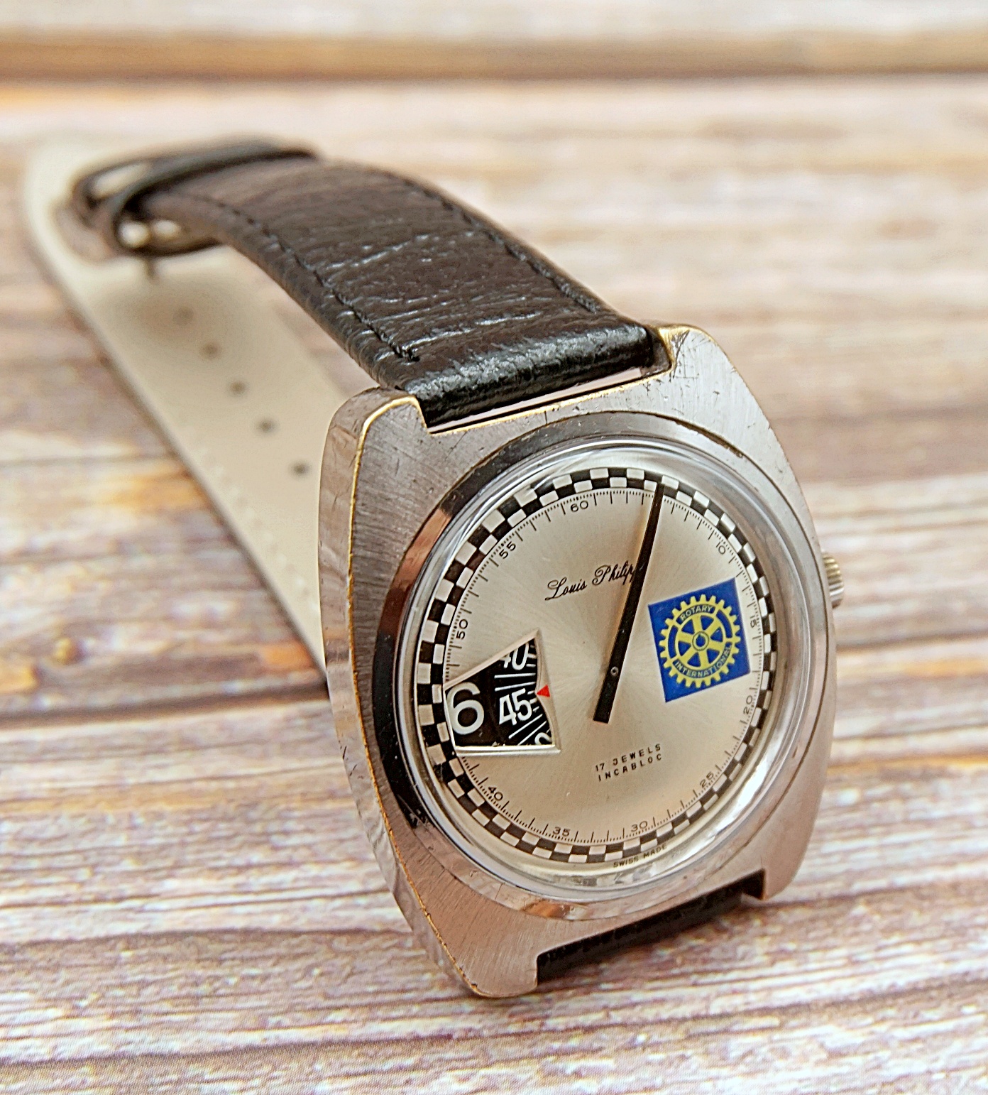 นาฬิกาเก่า LOUIS PHILIPPE ไขลานชั่วโมงกระโดด (Jump Hour)