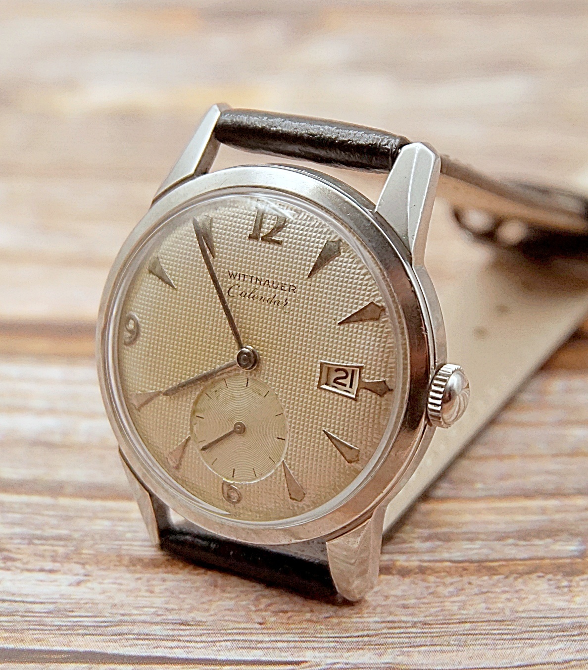 นาฬิกาเก่า WITTNAUER BY LONGINES ไขลานสองเข็มครึ่ง