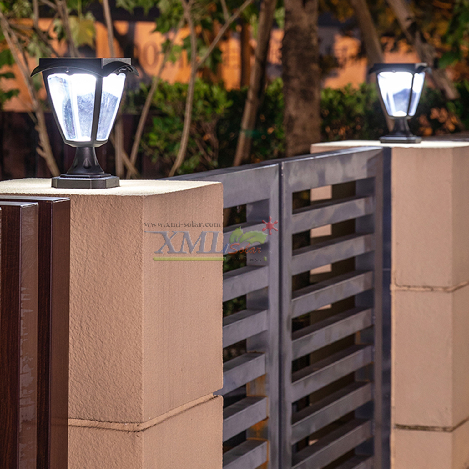 โคมไฟหัวเสาโซล่าเซลล์ สไตล์ยุโรป (เเสง : ขาว + เหลืองวอมไวท์)