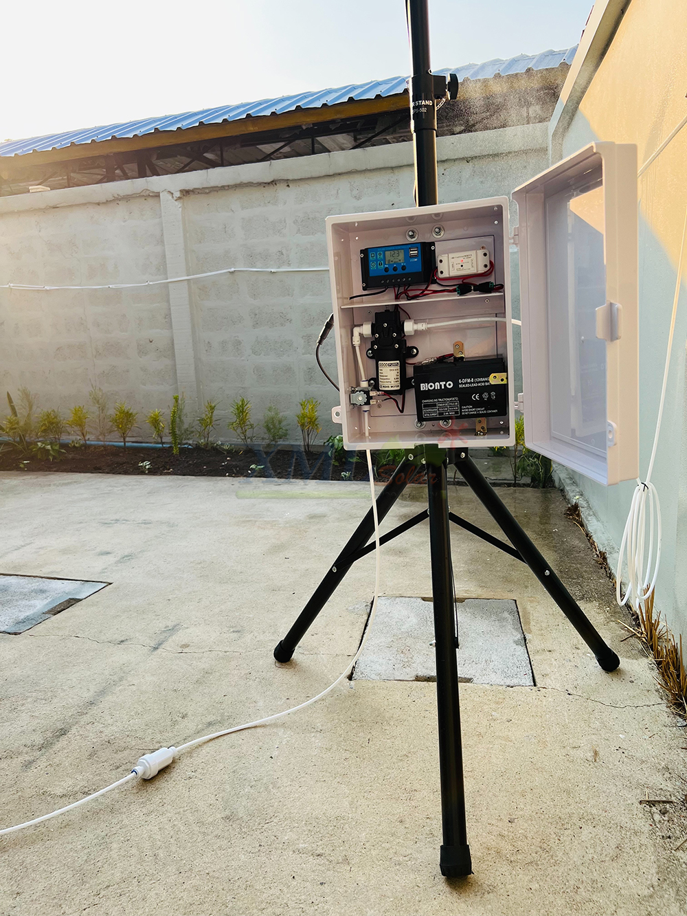 ชุดพ่นหมอก รดน้ำต้นไม้อัจฉริยะ คอนโทรลผ่านมือถือได้ (wifi) + แผงโซล่าเซลล์ 50W