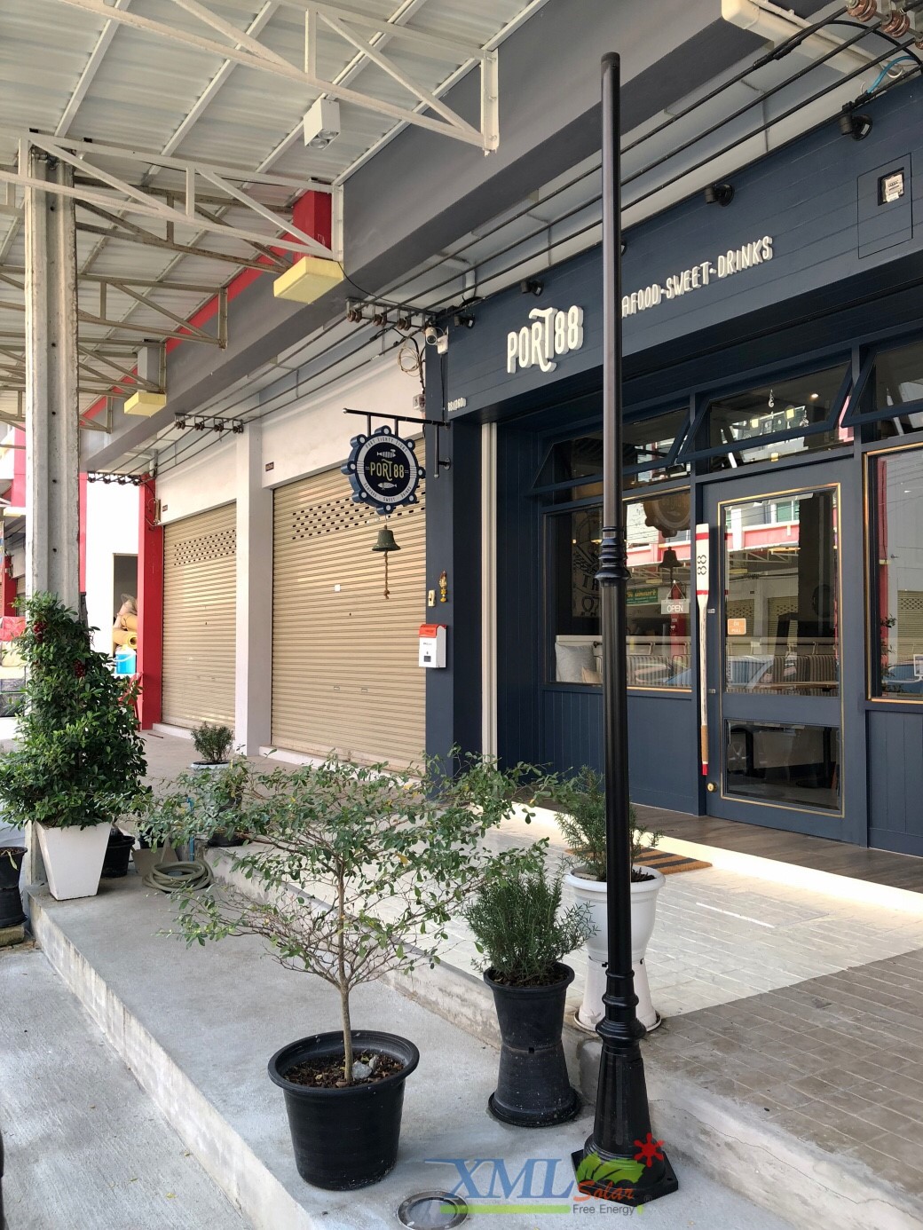 เสาไฟสนาม อะลูมิเนียม+เหล็กชุบดำ สูง 2.8 เมตร