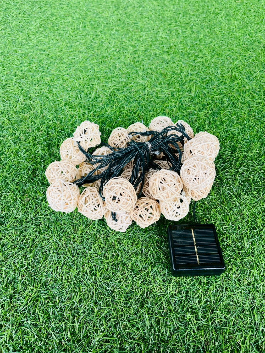 ไฟกระพริบโซล่าเซลล์ ทรงบอล รุ่น MD-SSL-6M-30B (แสง : หลากสี)