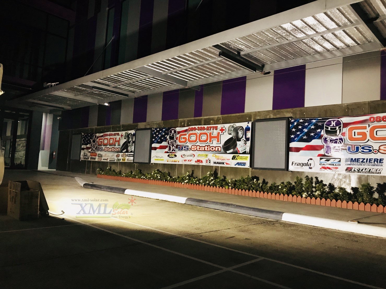 ไฟสปอตไลท์โซล่าเซลล์ 6500 Lumens. ไซต์ใหญ่ (เเสง : เหลืองวอมไวท์)