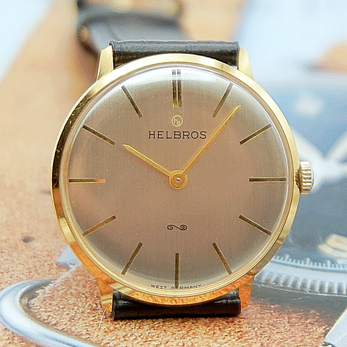 นาฬิกาเก่า HELBROS ไขลาน