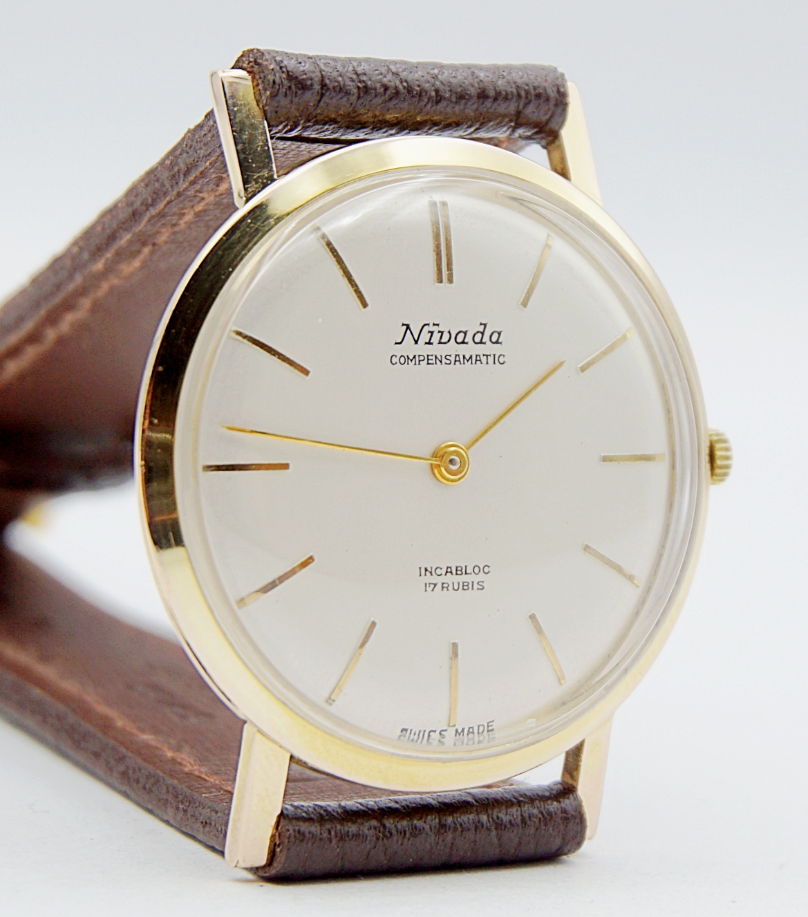 นาฬิกาเก่า NIVADA ไขลาน