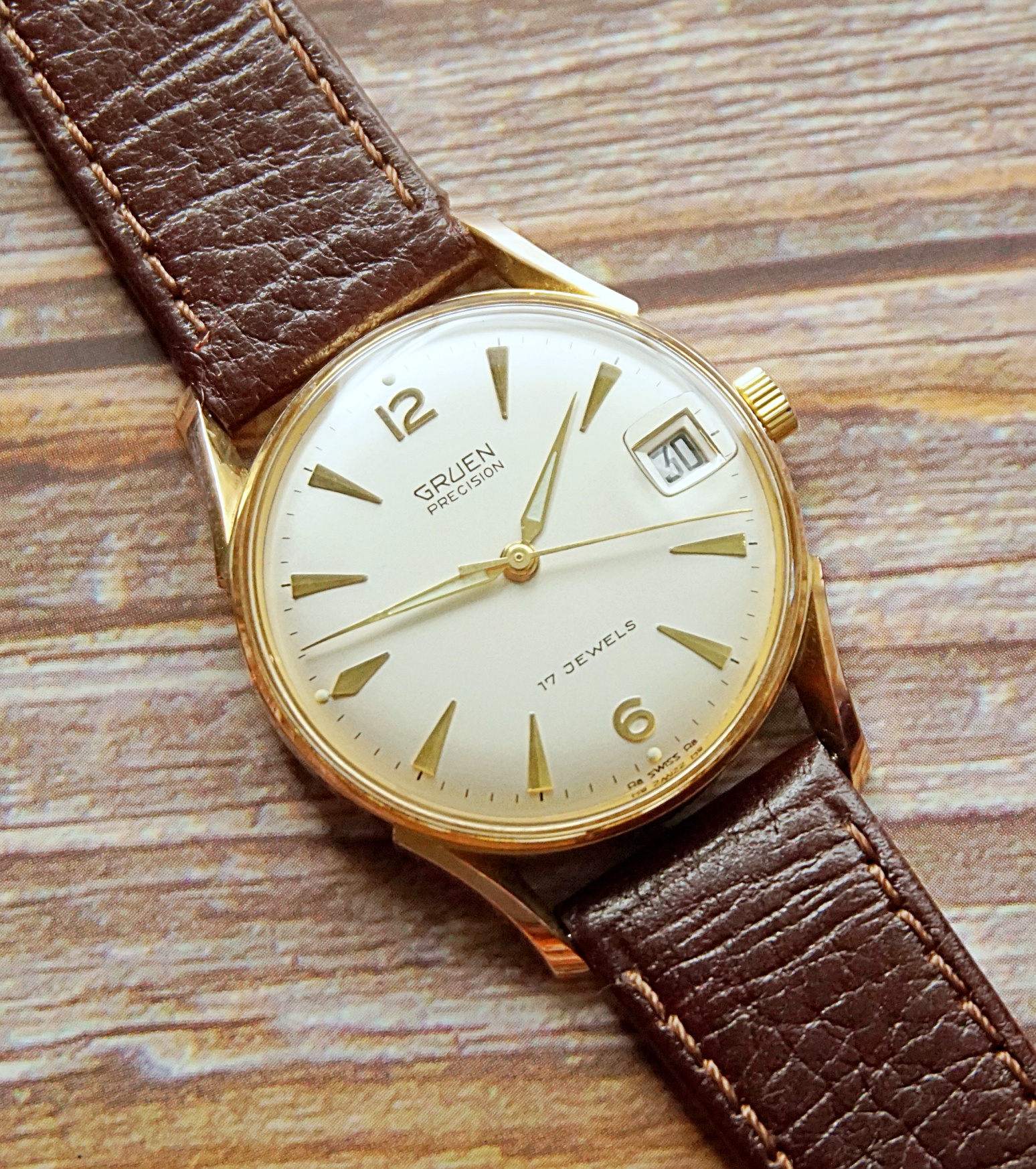 นาฬิกาเก่า GRUEN ไขลาน