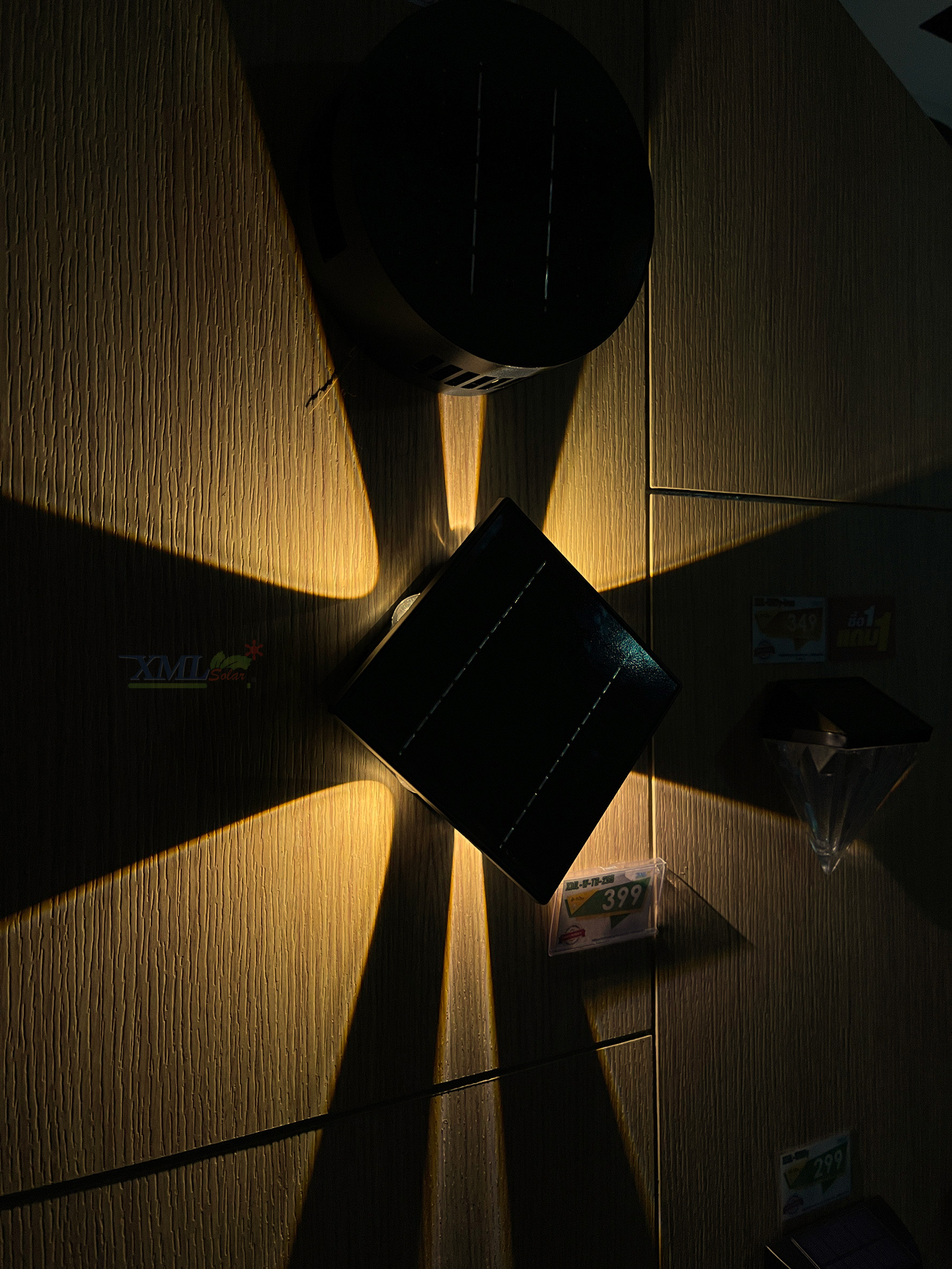 ไฟติดผนังโซล่าเซลล์ รุ่น TB-255 (เปิดได้ 2 แสง)